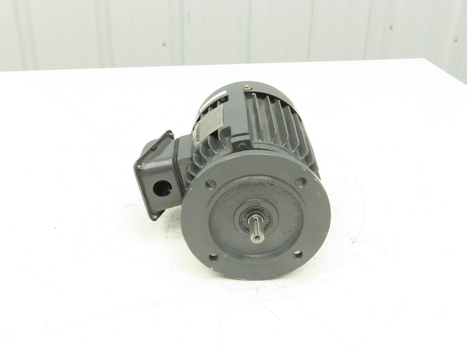 Qin Wei Electric MCV271-4 AC Motor 1/2Hp 1680rpm 480V 3PH IEC71