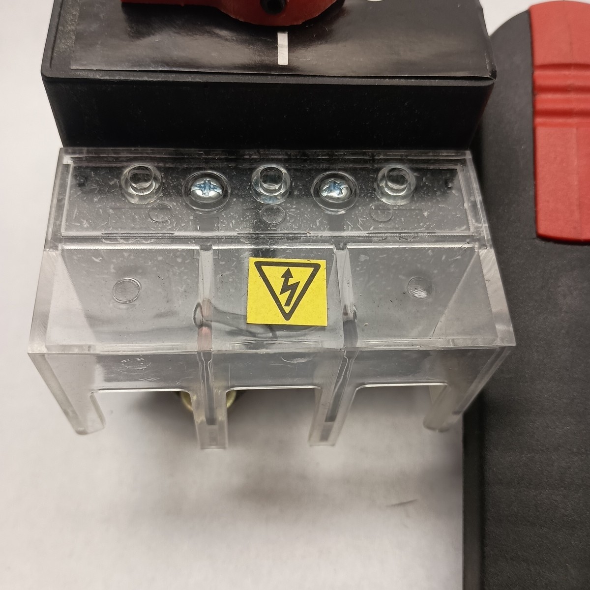 Salzer LB4125 Load Break Switch 125A 3-Pole Disconnect w/ Padlockable Handle