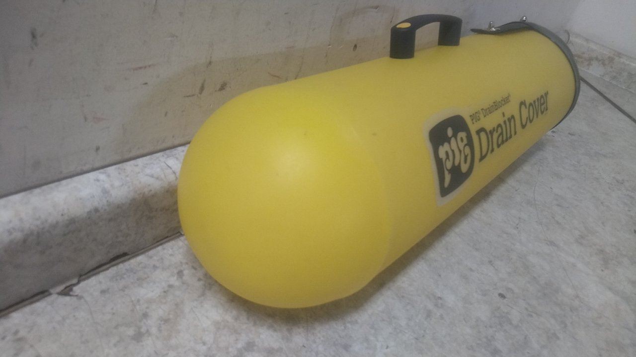 Pig PLR285 31 In Length 7-1/2 In Diameter Yellow Carrying Case for Drain Cover