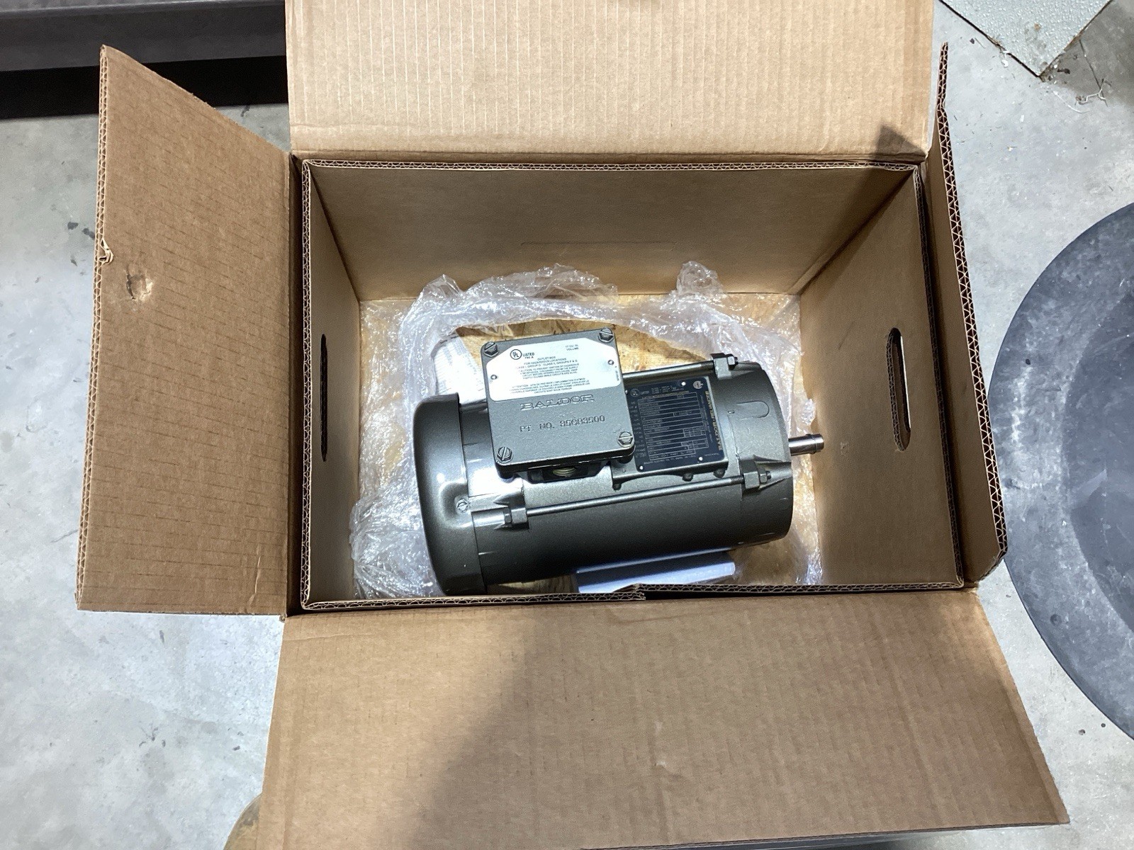 1/2HP BALDOR 1140 RPM 56C 3PH EXPLOSION PROOF MOTOR VXM050562A