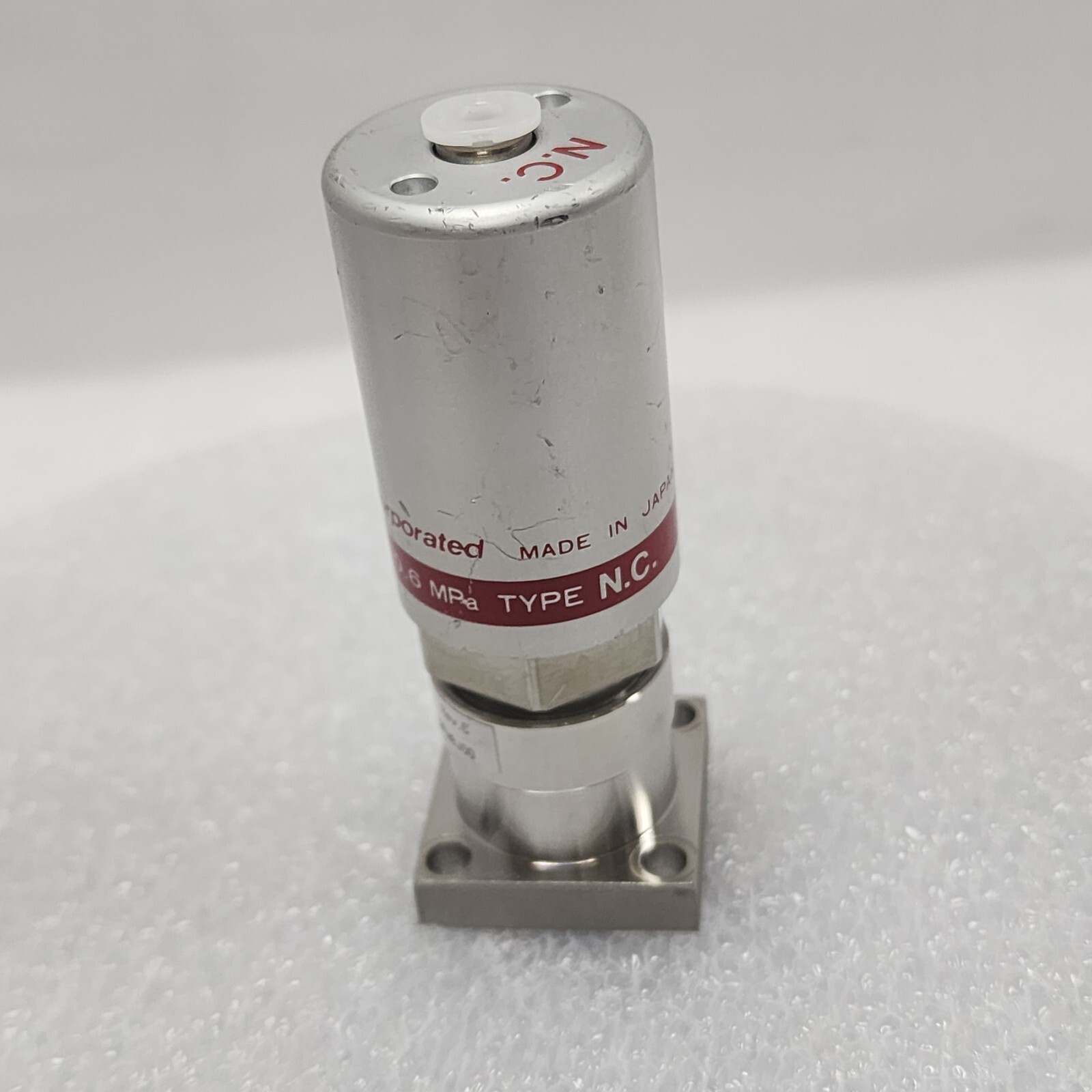 Fujikin 0.P. 0.5-0.6 MPa, 708223, Lam 766-197844-310 Rev C Type N.C Valve,96970