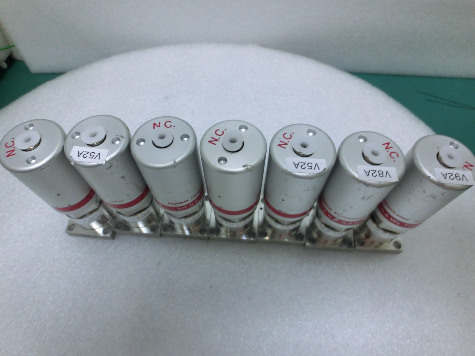 7pcs Fujikin 708222 Lam 766-197842-310 Rev C O.P. 0.5~0.6mPa N.C. Diaphragm~9933