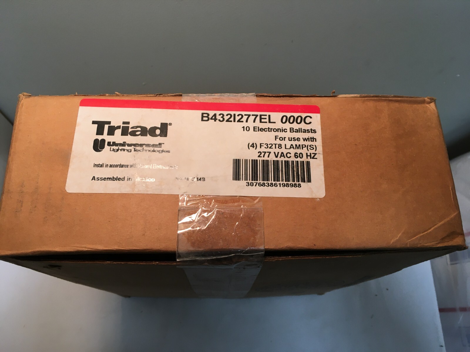 (10) Universal Triad B432I277EL 277V Only Electronic Ballast for 4 F32T8