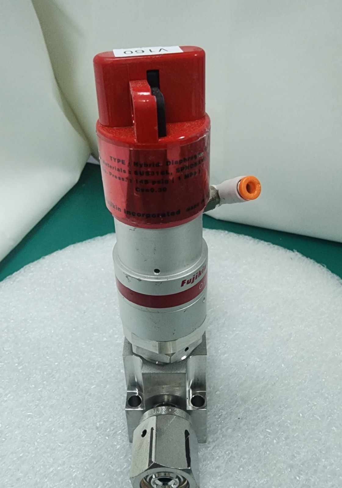 Lam 766-077821-103 Rev D,Fujikin 2xO.P. 0.5~0.6 Mpa Type NC Valve Assy,Use+97338