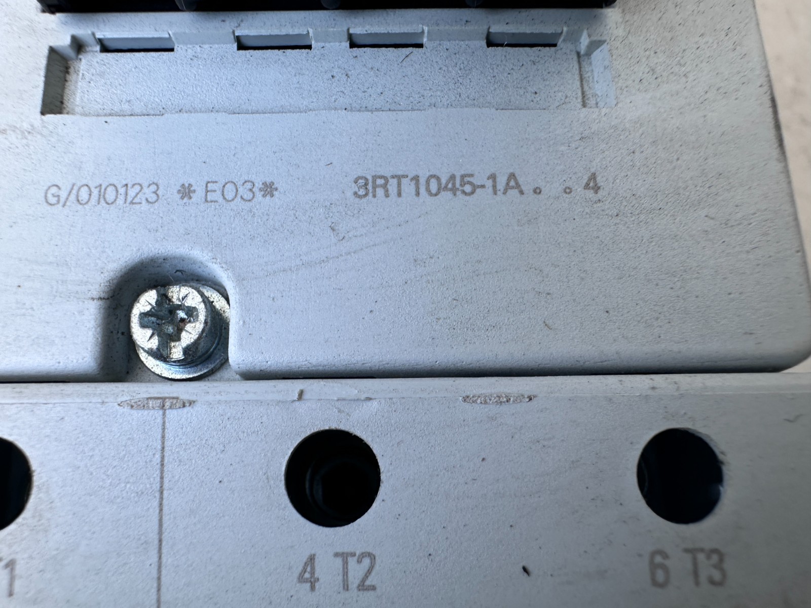 Siemens 3ZX1012-0RT04-1AA1, plus 3RH1921-1HA22 aux contactor