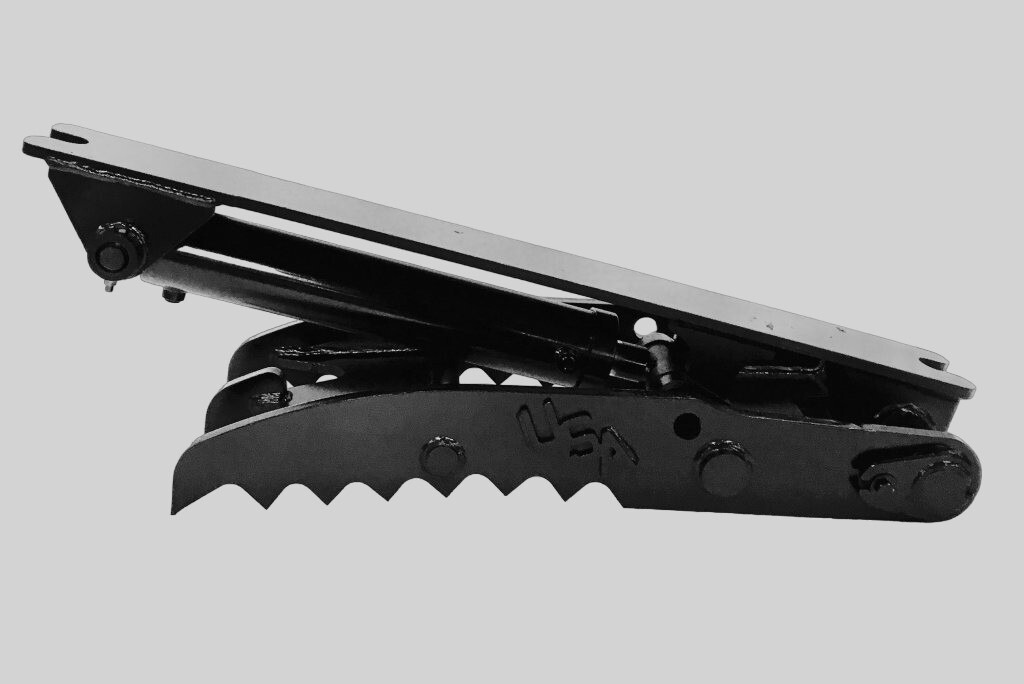 18″ x 50″ Hydraulic Excavator Thumb Fits Most Machines 24000 to 39000 lbs USA
