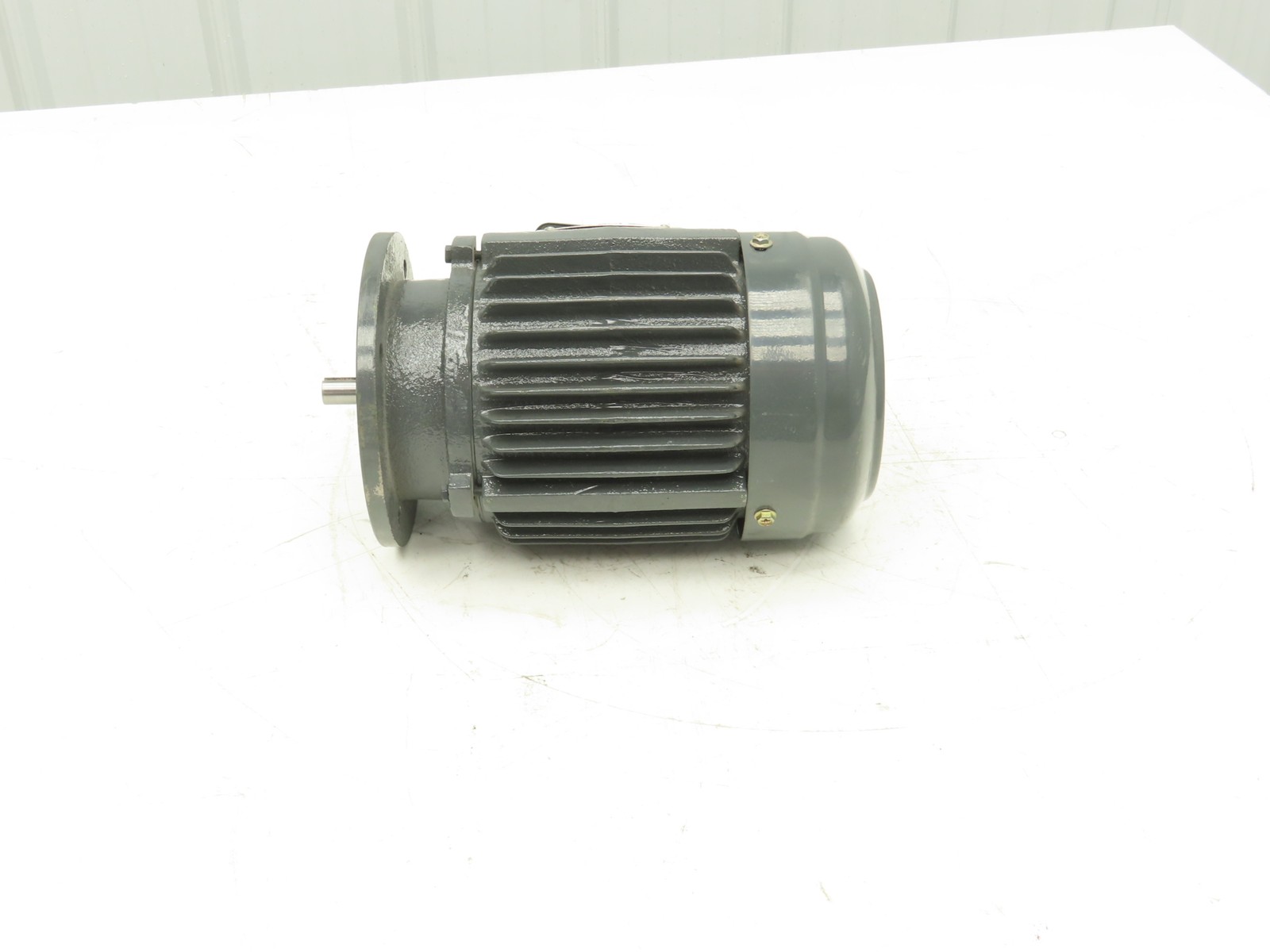 Qin Wei Electric MCV271-4 AC Motor 1/2Hp 1680rpm 480V 3PH IEC71