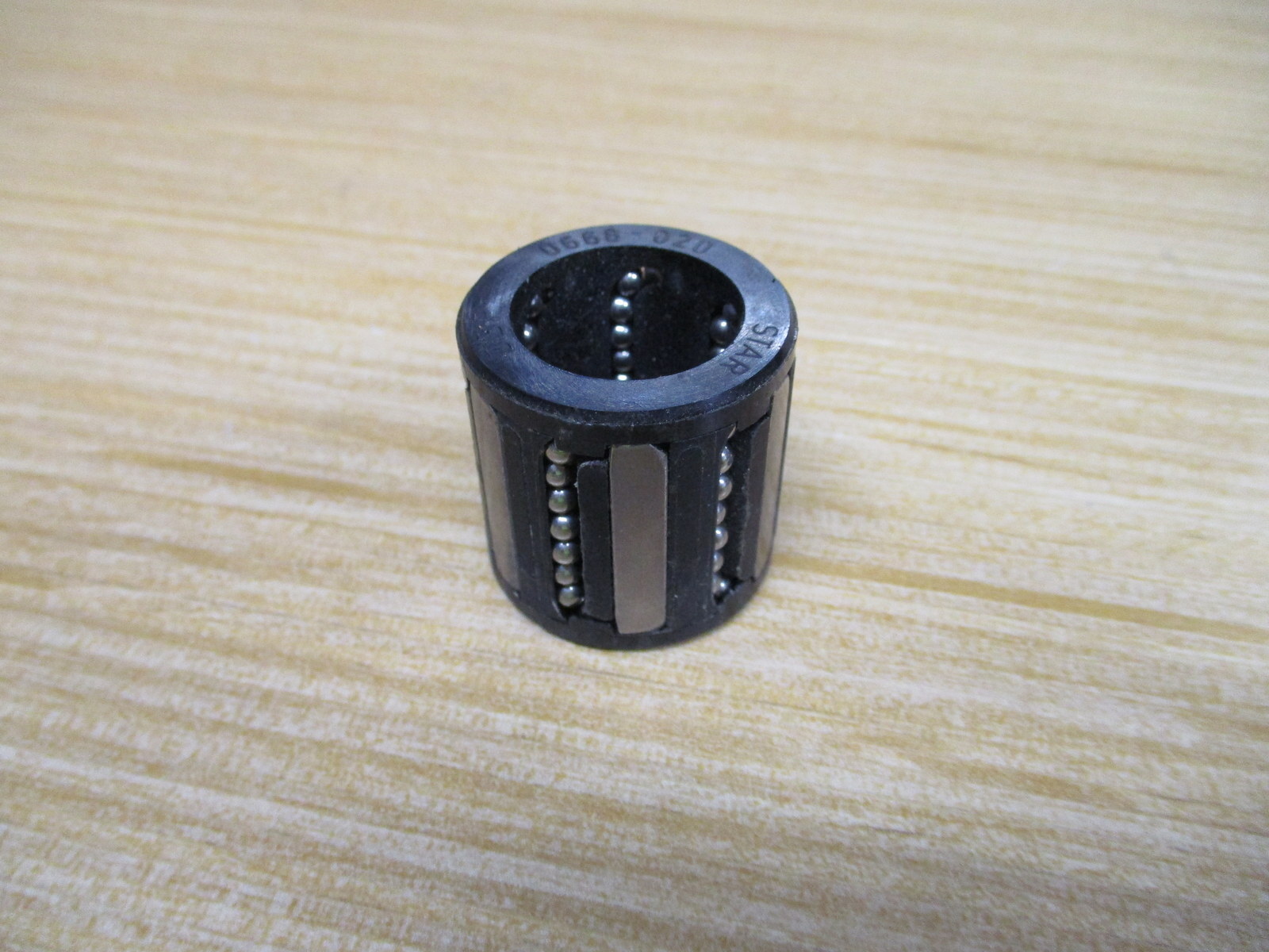 Thomson SUPER 16 Super Ball Bushing Bearing 1″