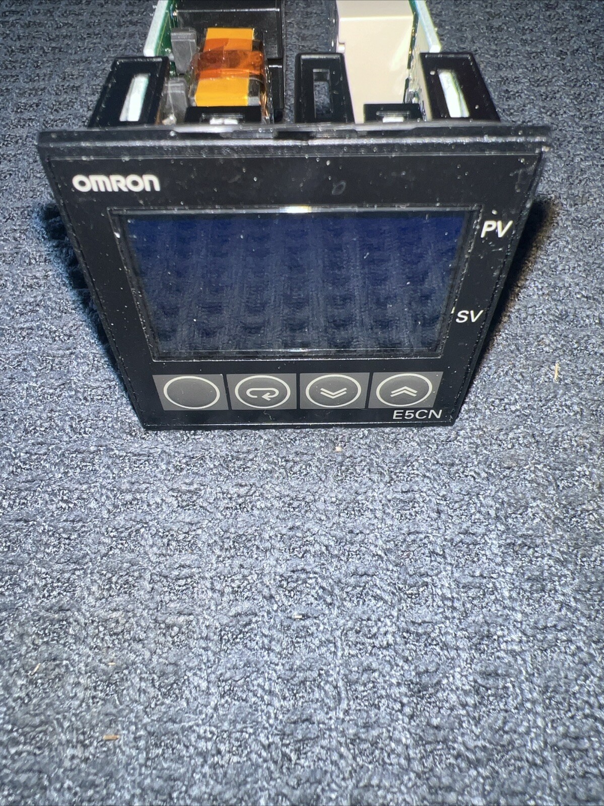OMRON Temperature Controller E5CN-R2MT-500 100-240V