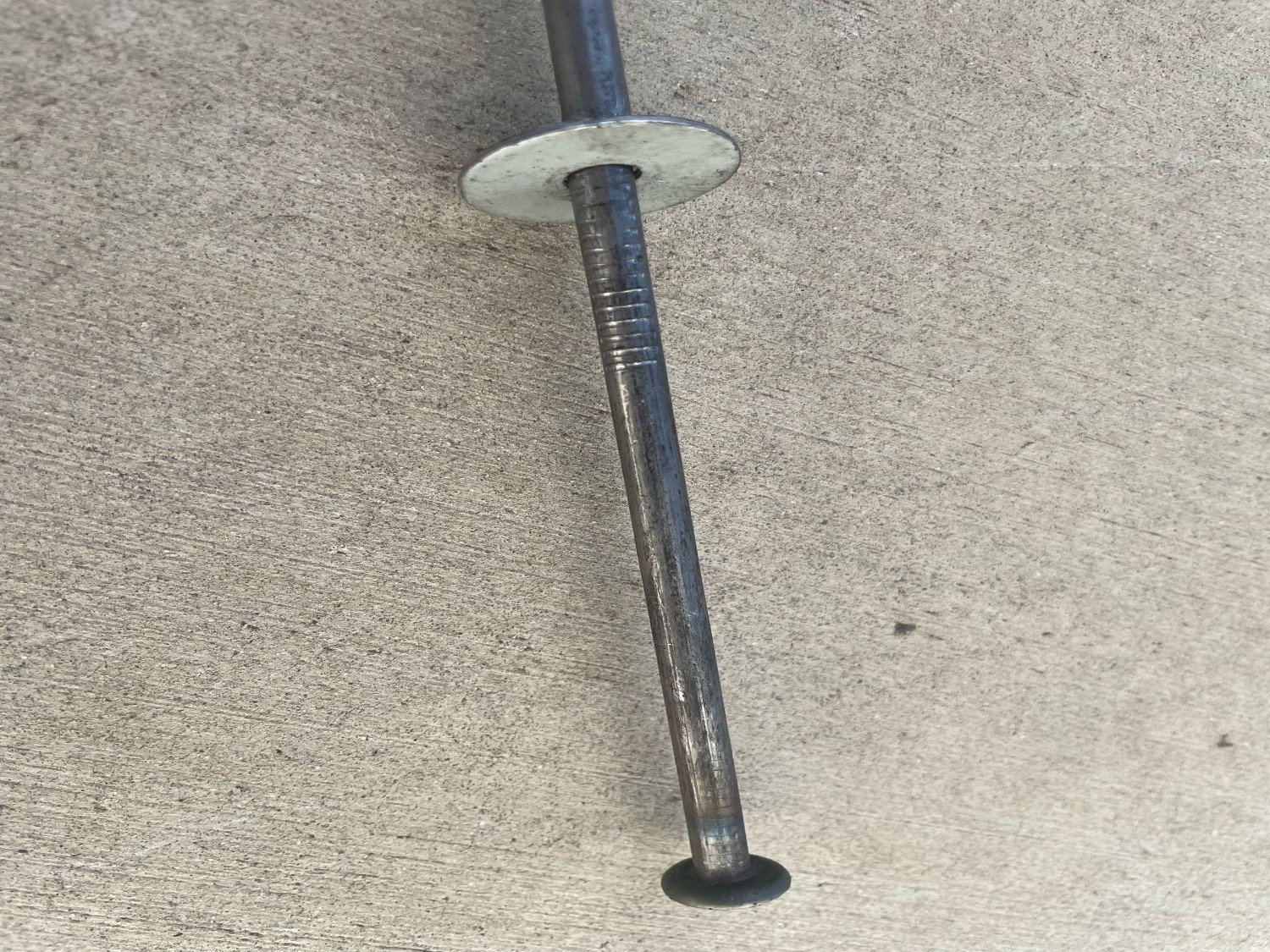 Sandbaggy 8″ x 4 ¾” Standard Snap Ties With 1″ Steel Washers (Short End)
