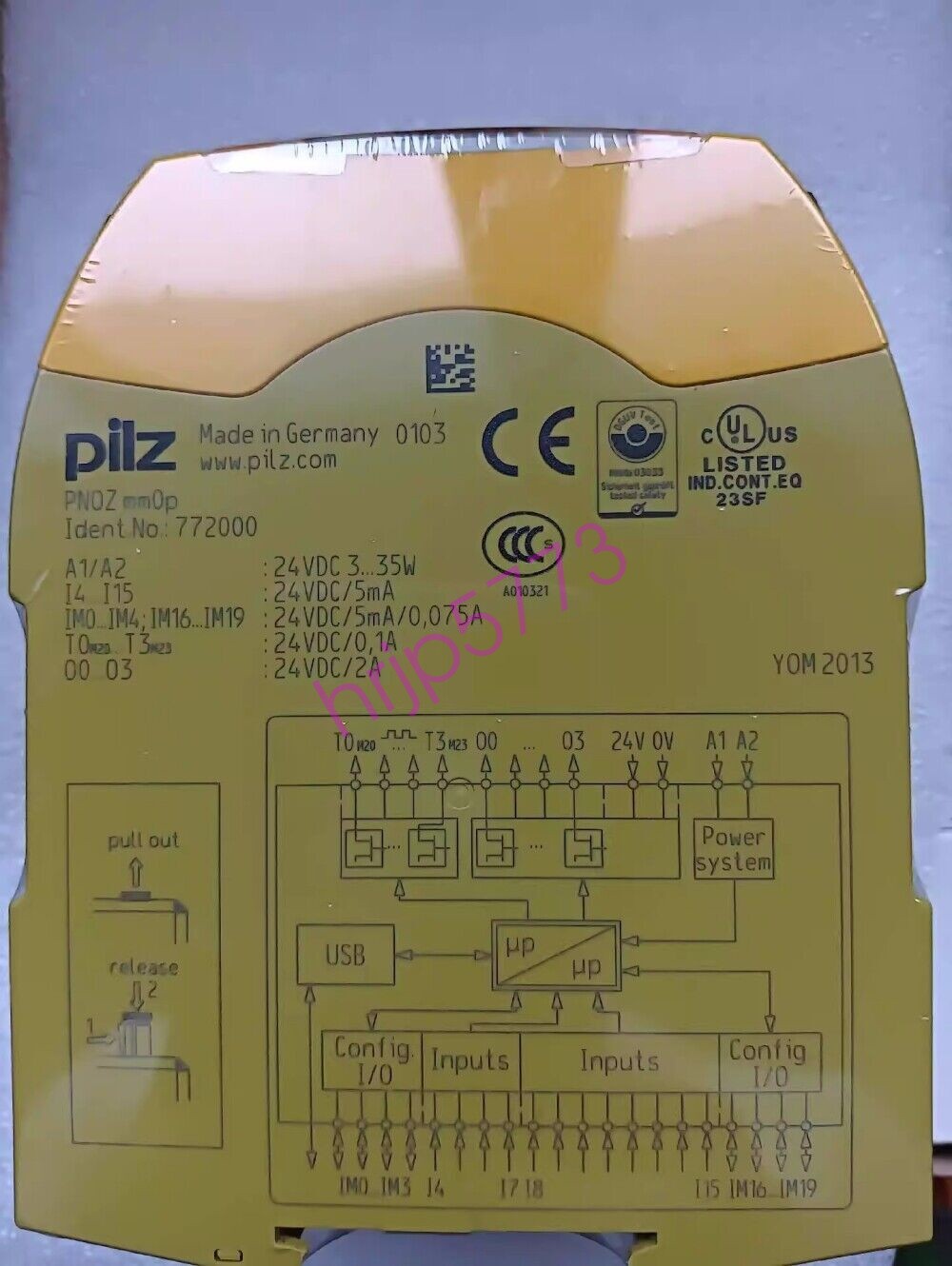 Pilz PNOZ mm0p 772000 safety relay UPS shipping