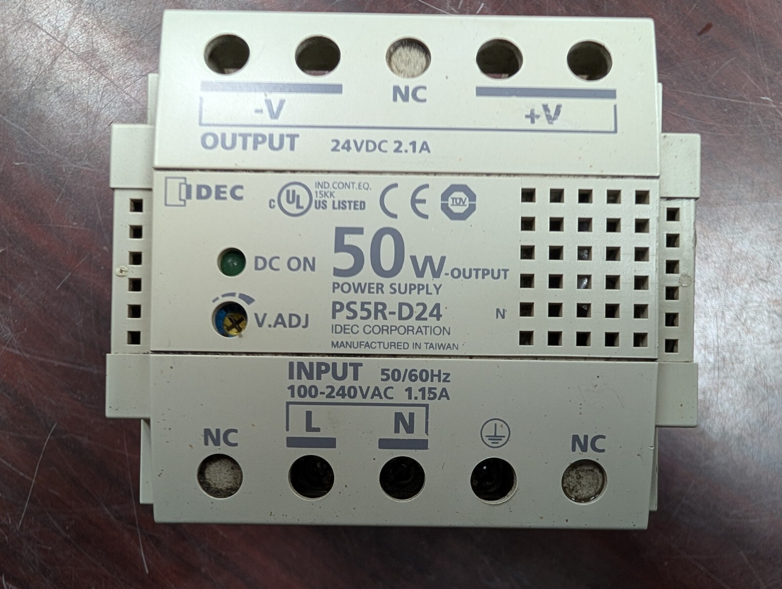 🤪 IDEC 50 WATT POWER SUPPLY 24 VDC 2.1 AMP 100-240 VAC PS5R-D24