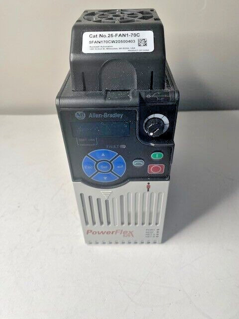 ALLEN BRADLEY POWERFLEX 525 25B-D2P3N104 VFD 1HP 0.75KW 480VAC 2.3A AC DRIVE