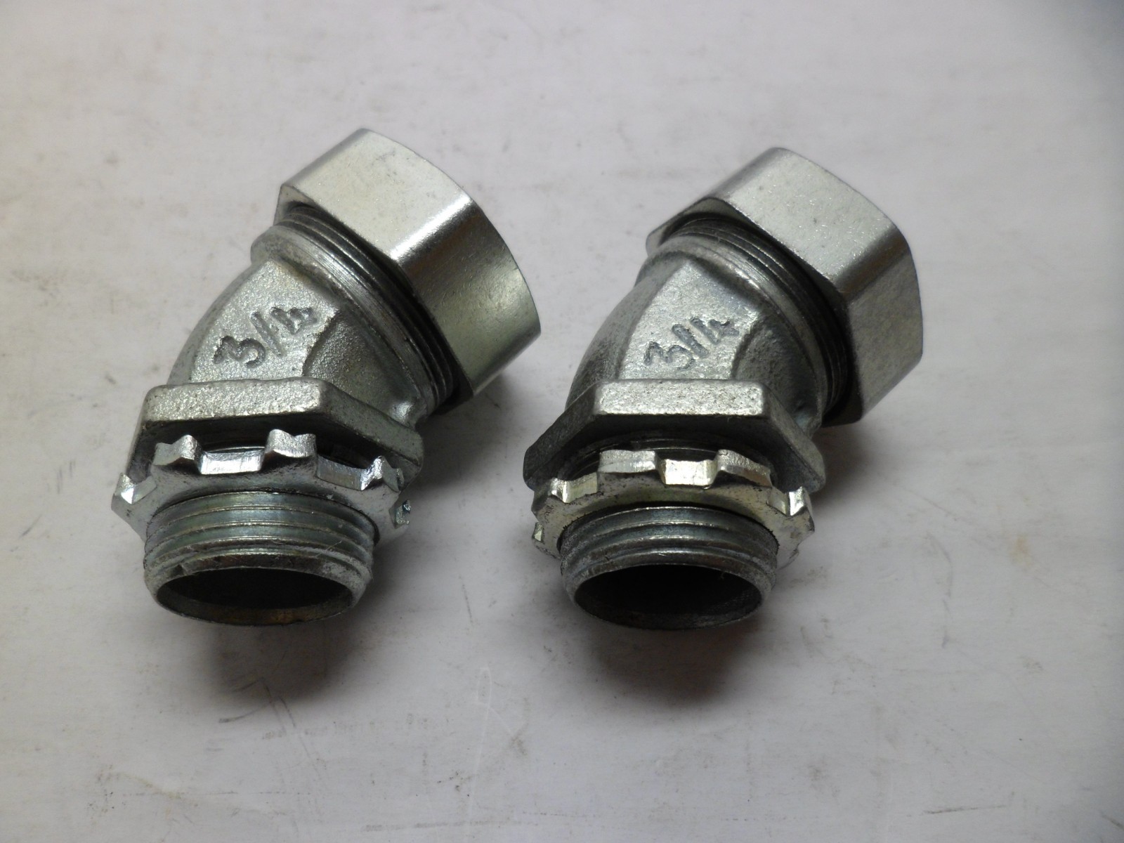 RACO 3/4″ FLEXIBLE CONDUIT CONNECTOR 45 degree ELBOW N.O.S. LOT OF 2 FREE SHIP