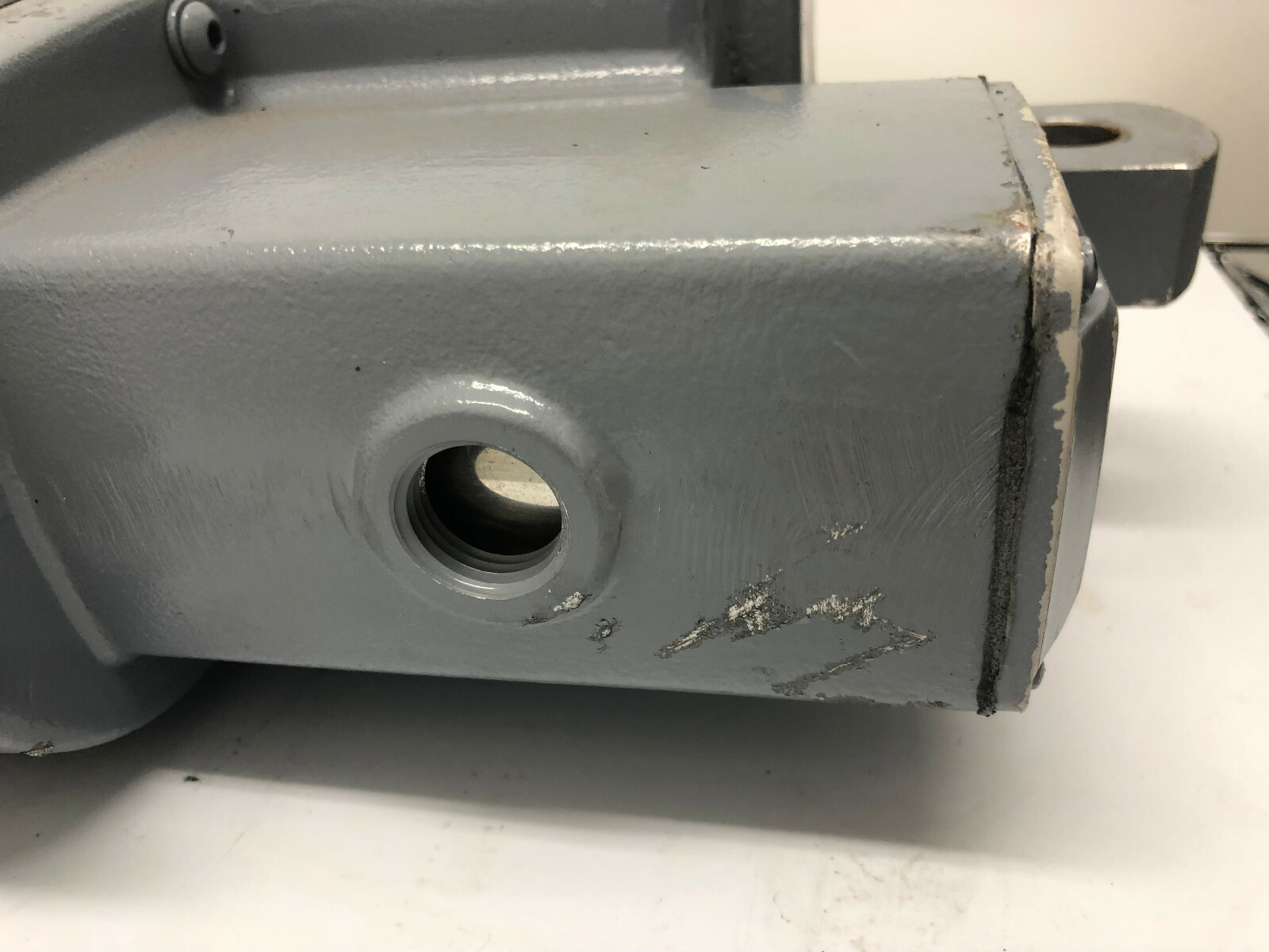 Duff Norton Linear Actuator SPA7420-18 2000 Lbs 220VAC 50 Hz SW 18″ Travel