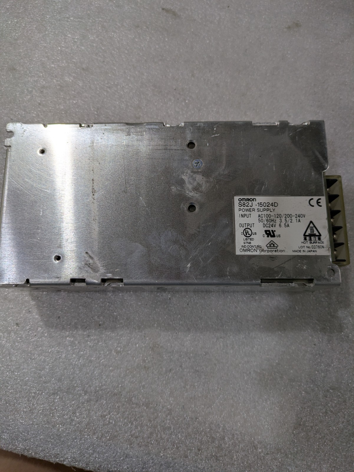 Omron S82J-15024D Power Supply 24VDC 6.5A 150W AC100-240V Input DIN Switching