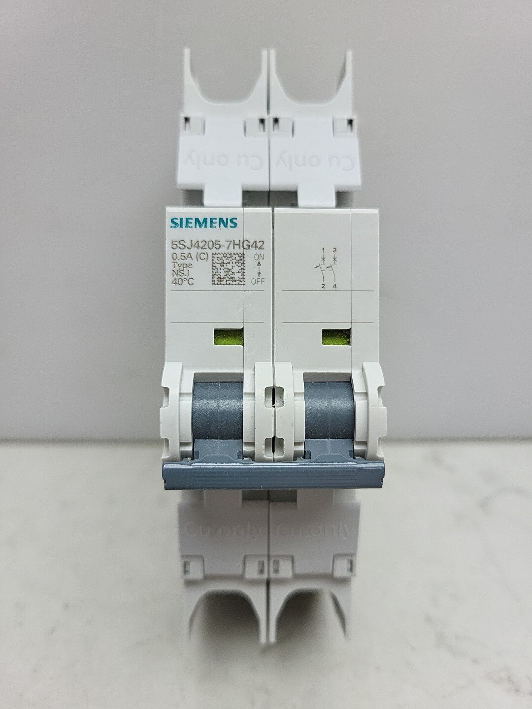 Siemens 5SJ4205-7HG42 Circuit Breaker 0.5A Amp 2-Pole Type NSJ 277V/480Y New