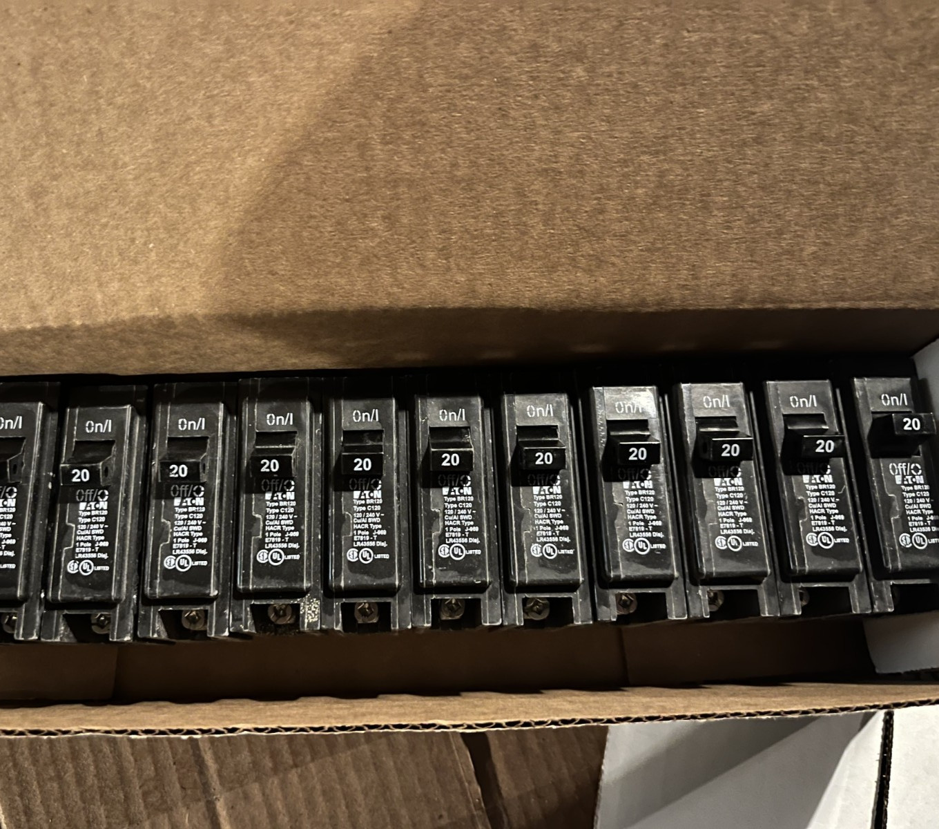 10 NEW – Eaton BR120 20 Amp 120/240 VAC 1 Pole Type BR Plug- On Circuit Breaker