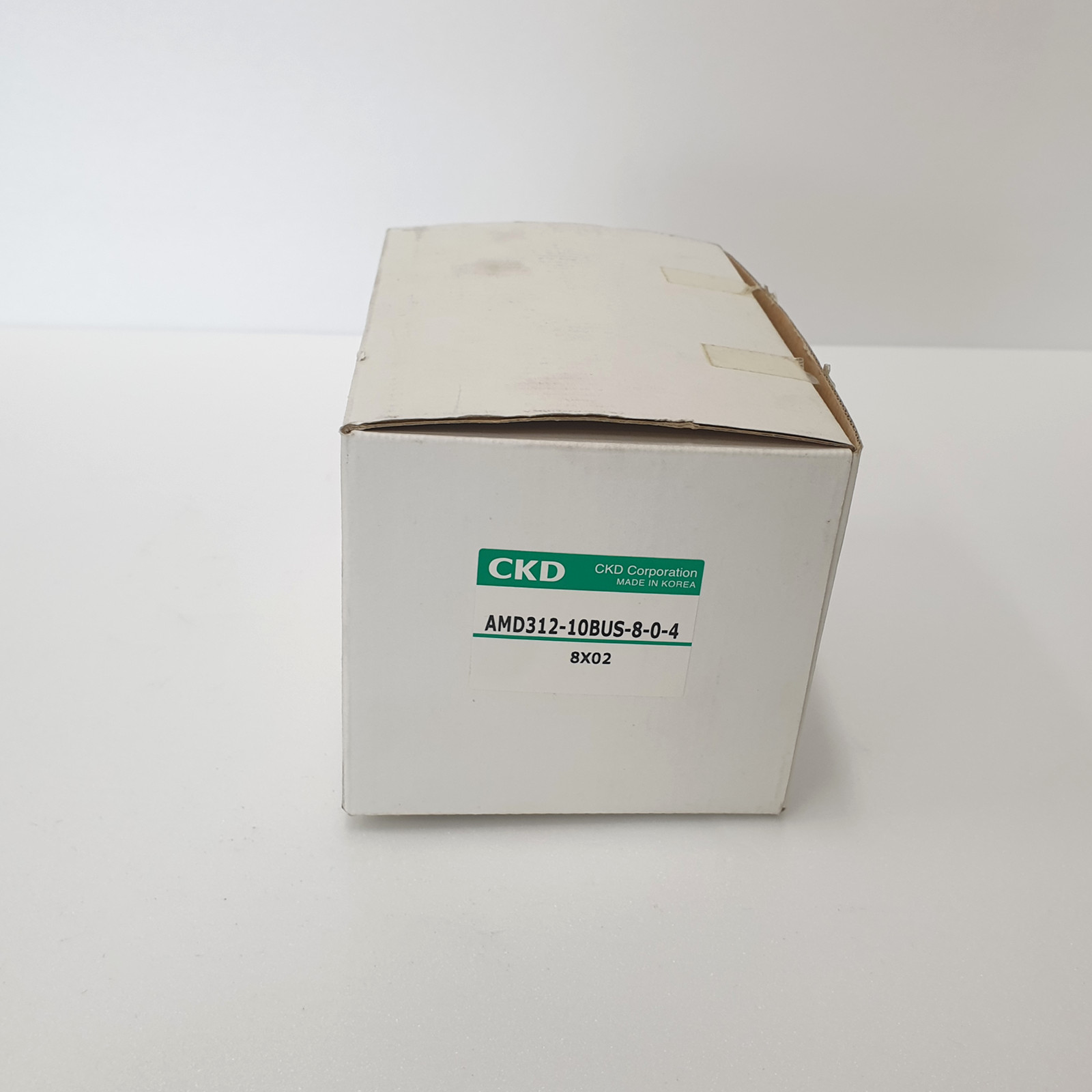 NEW CKD Valve AMD312-10BUS-8-0-4_MAIN:0-0.3Mpa, Expedited FREE SHIPPING