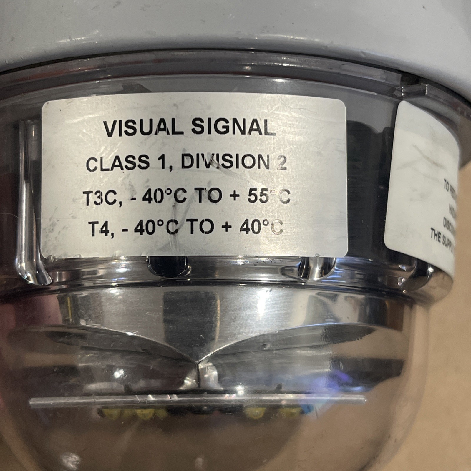Dialight RTO‑2W17‑001 SafeSite LED Area Light – 800 Lumens, IP66, Used Pull