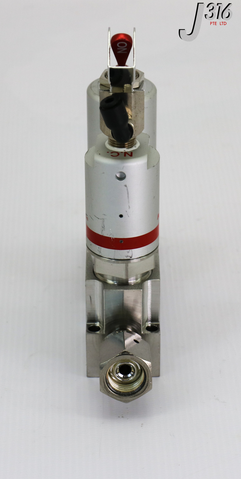 L16960 (LOT OF 20) FUJIKIN DIAPHRAGM BLOCK VALVES, N.C., O.P. 0.5~0.6MPA 477945