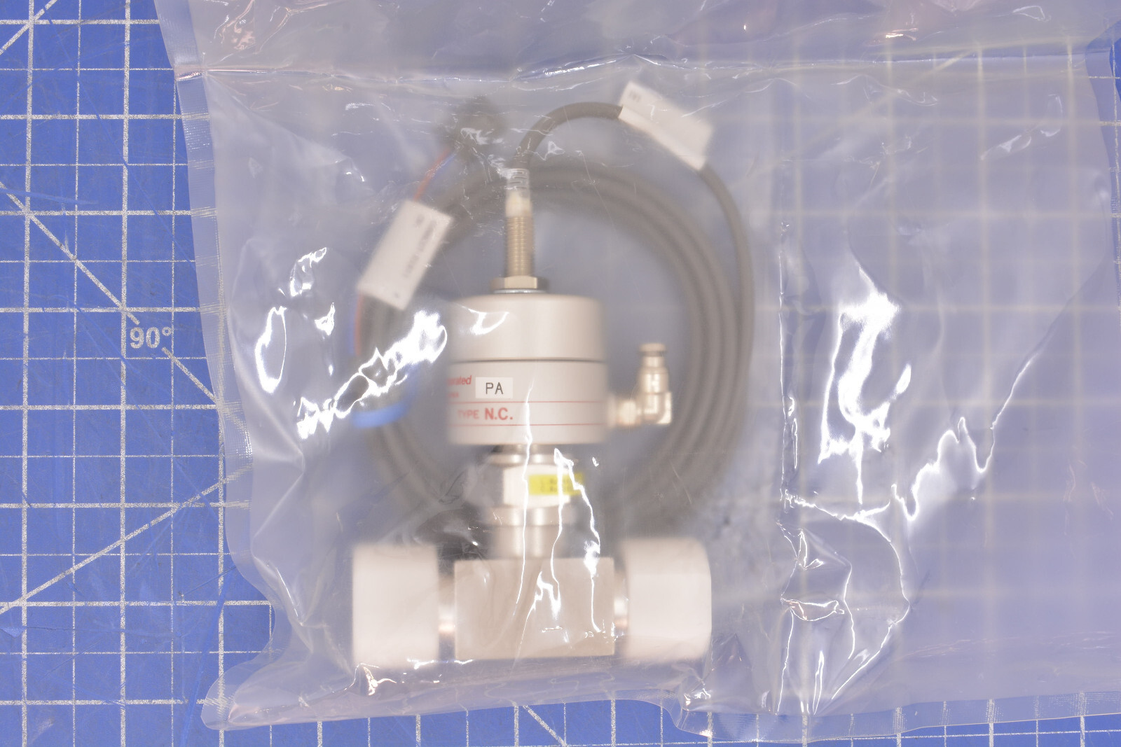 W-2L33-D1-F / FLOWMETER 5 L/MIN ANALOG OUT, W INSTALLATION HW / TOKYO KEISO