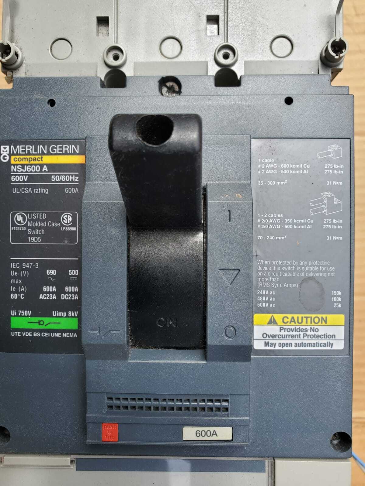 Merlin Compact Breaker NSJ 600A 600V Molded Case Switch w/Adapter & 2-Aux