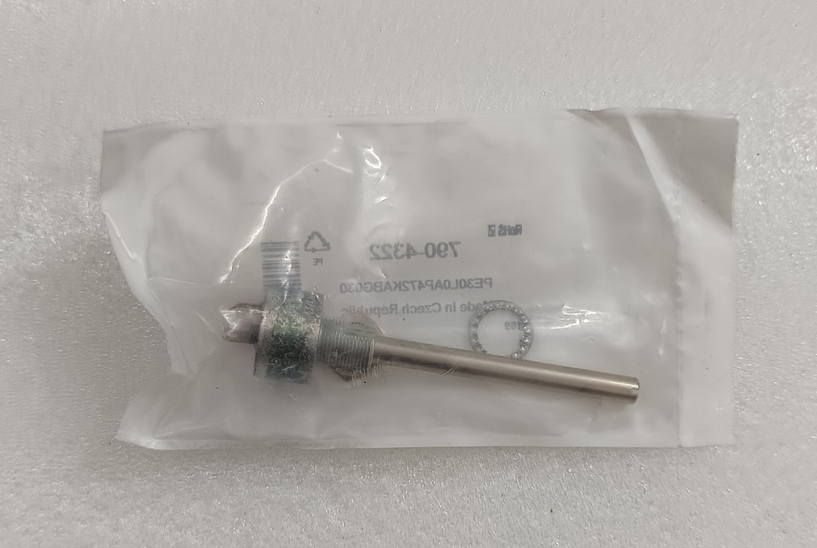 ( LOT OF 5 PC ) VISHAY 790-4322 ROTARY POTENTIOMETER , PE30L0AP472KABG030