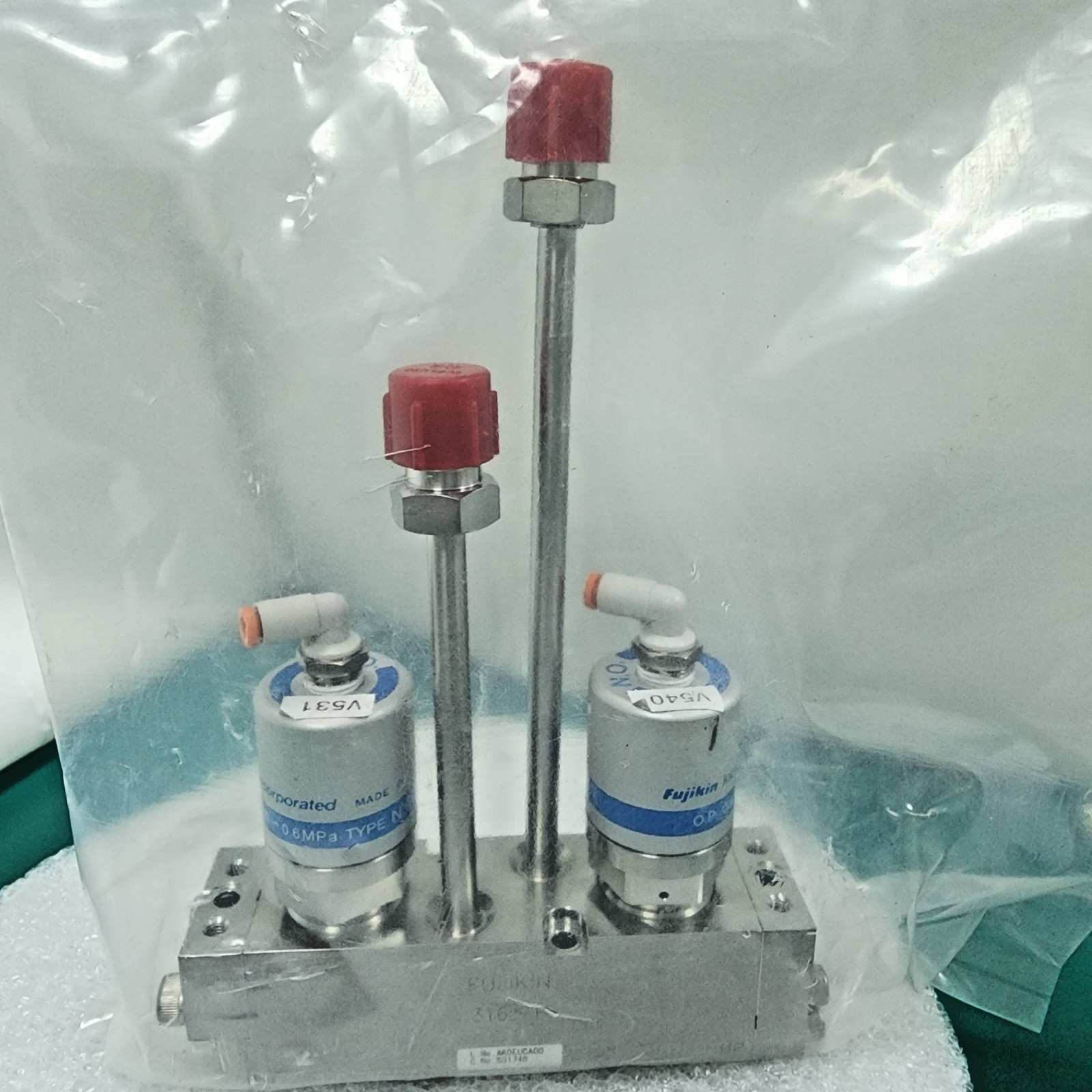 Fujikin C No. 591746 2xO.P. 0.5~0.6 MPa, Type N.O. Valve Assy,Used,Japan+97337