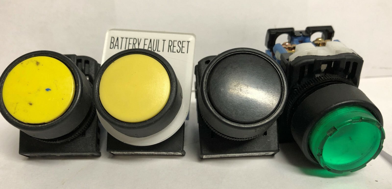4 – Fuji Electric AR22FOL Push Button LOT GREEN YELLOW BLACK #12670