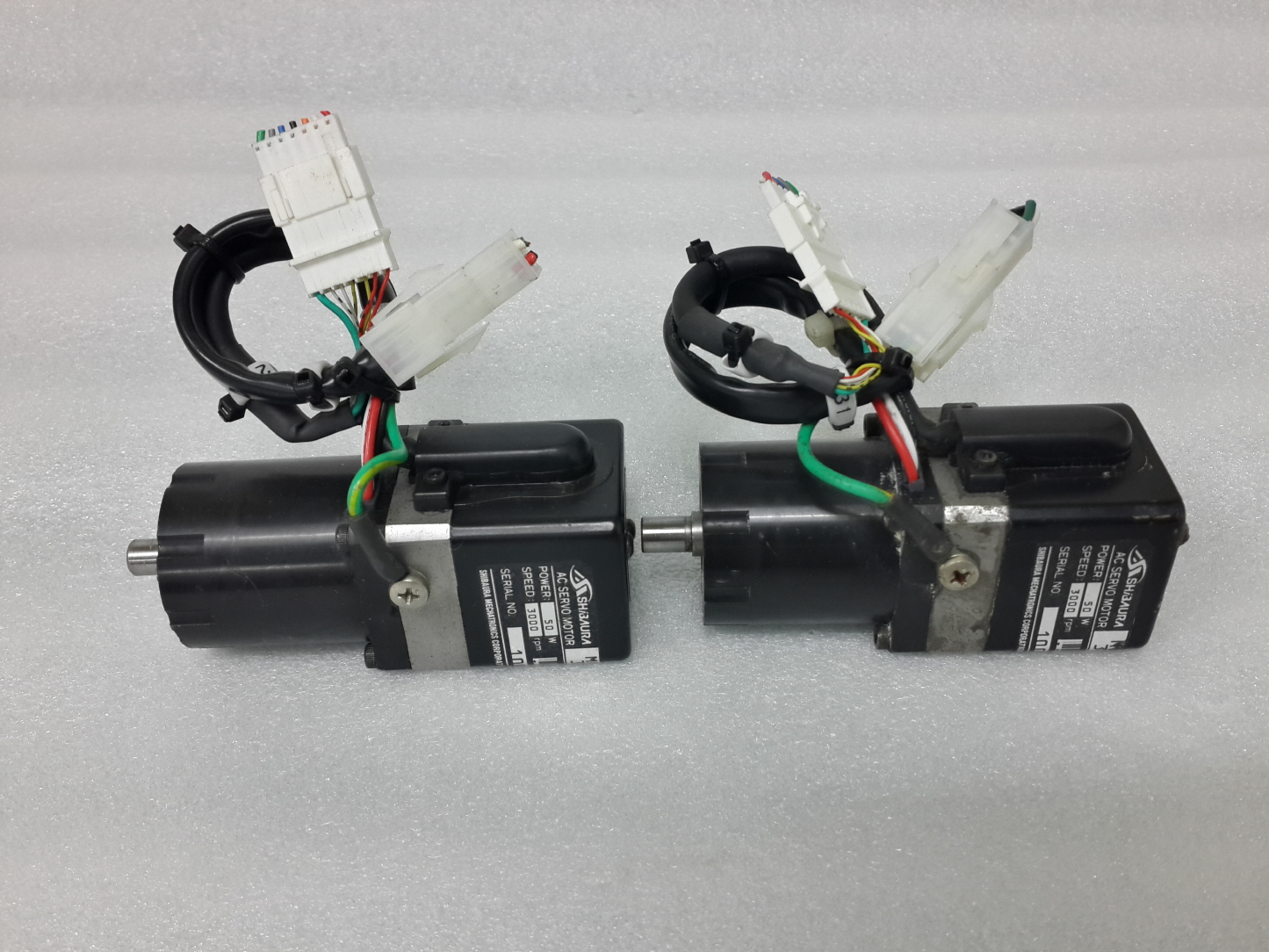 SHIBAURA AC SERVO MOTOR MC500NS 302SNN47 50W 3000rpm [2UNITS]