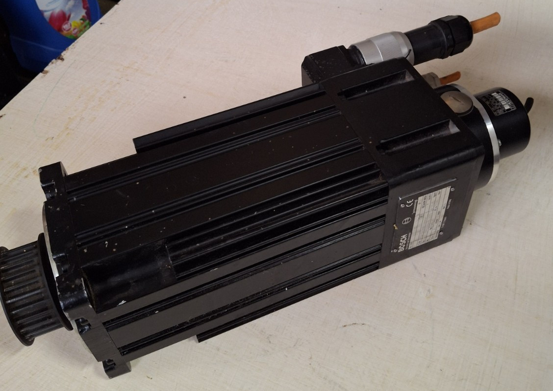 BOSCH Servomotor d-64711 erbach SE-B3.075.030-10.000 Made in Italy