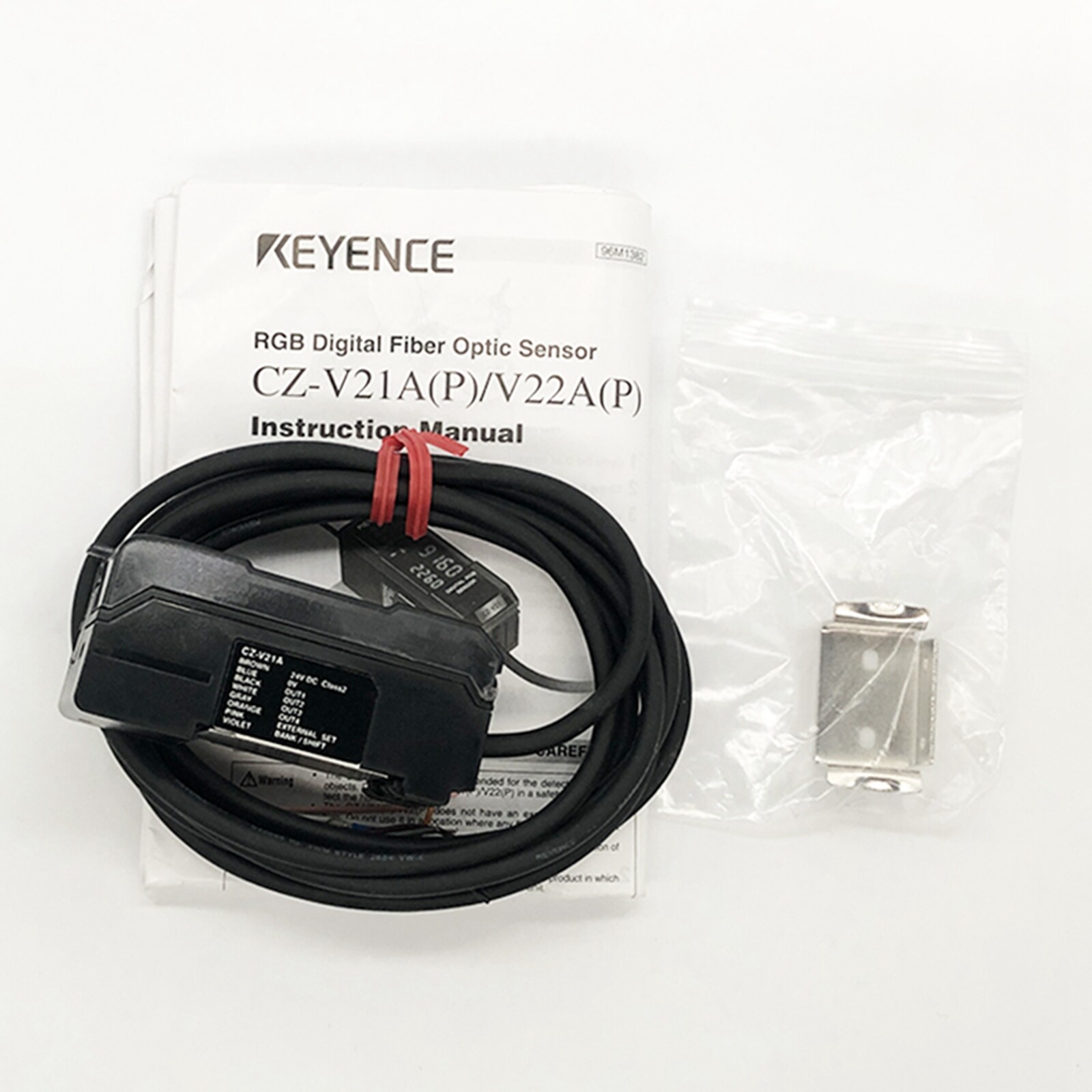 NEW Keyence Digital RGB Fibreoptic Sensor CZ-V21A CZV21A