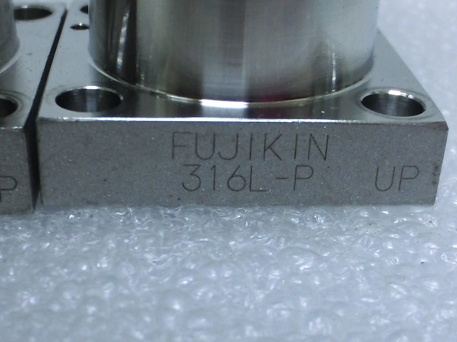 7pcs Fujikin 708222 Lam 766-197842-310 Rev C O.P. 0.5~0.6mPa N.C. Diaphragm~9933