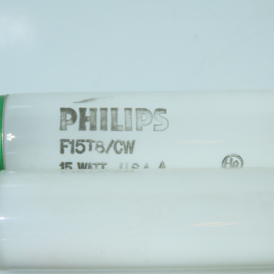 Philips F15T8/CW Fluorescent Light Bulbs 15W T8 Cool White 18″ Lot Of 5