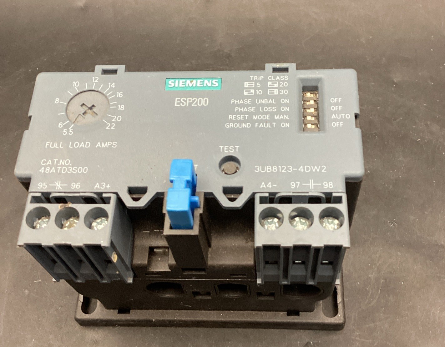 Siemens ESP200 48ATD3S00 3UB8123-4DW2 5.5-22AMPS Overload Relay 600VAC 50/60hz