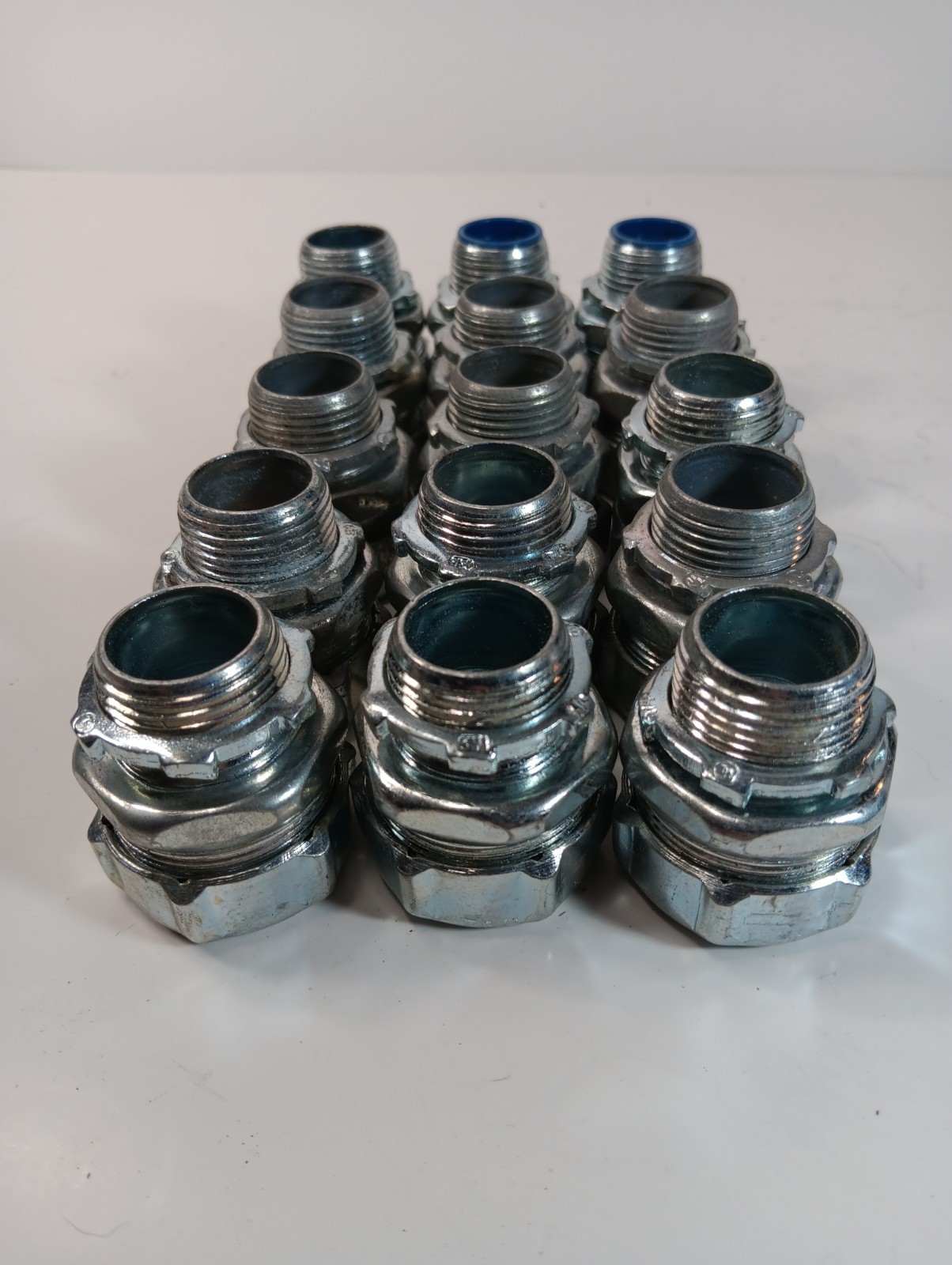 T&B 3/4″ STRAIGHT LIQUIDTIGHT 5233 (15pk) FLEXIBLE METAL CONDUIT CONNECTORS