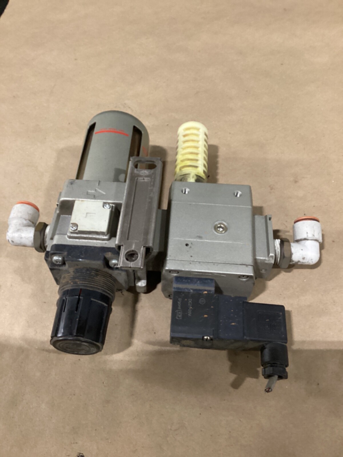 SMC AV4000-N04-Z REGULATOR MANIFOLD NAV4000-N04-5DZ #103F15FML