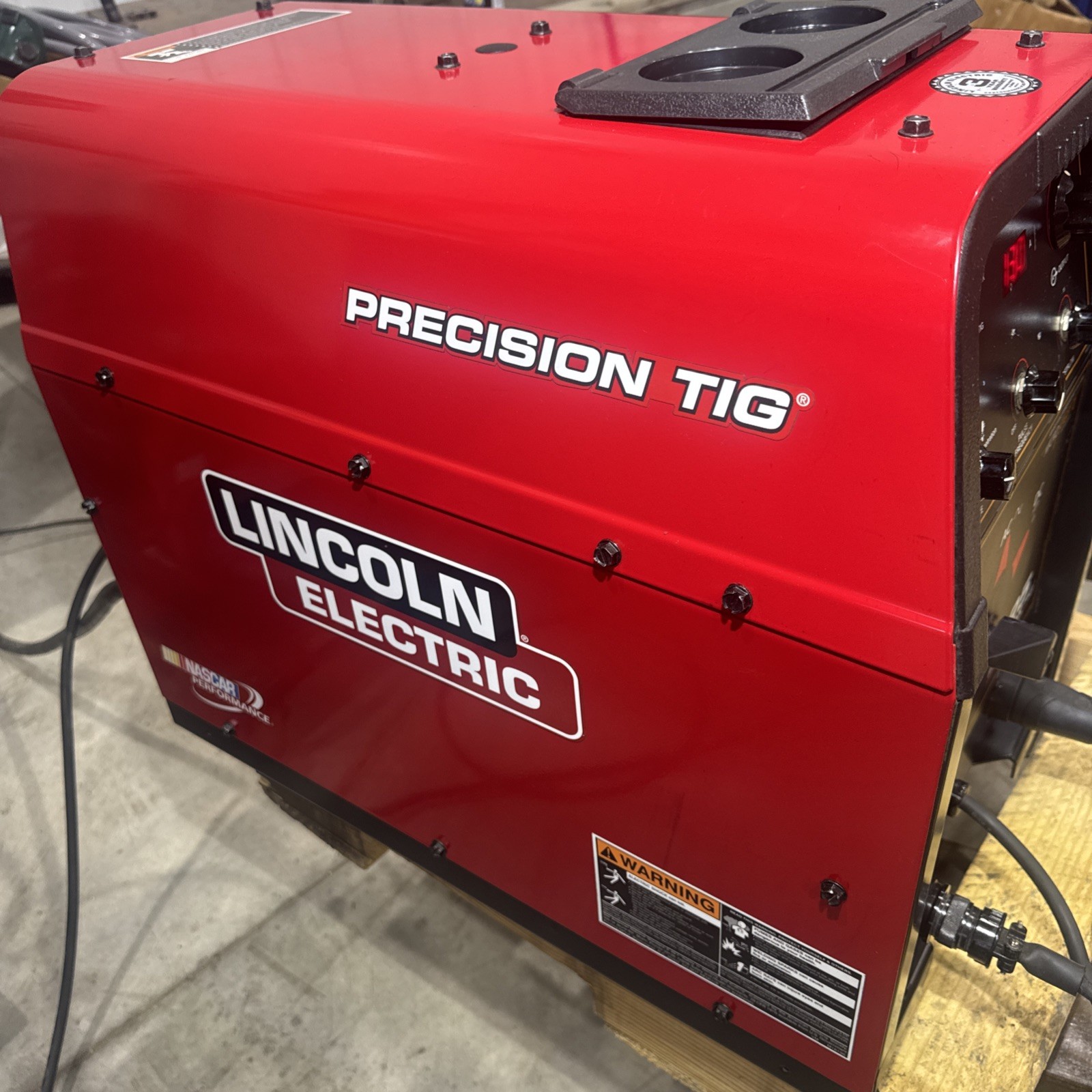 Lincoln Precision TIG 225 TIG Welder with Torch, Foot Pedal Ground clamp Chord