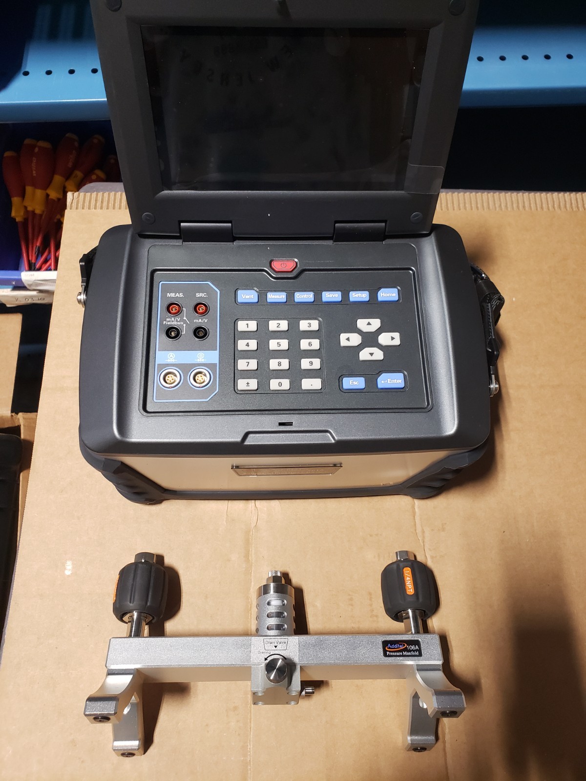 Additel ADT761A ADT761A-D-DP20-N Auto Press Cal, -0.95 bar to 2.5 bar, 1/4NPT F
