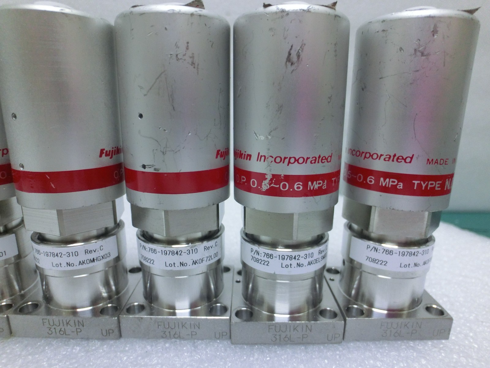 7pcs Fujikin 708222 Lam 766-197842-310 Rev C O.P. 0.5~0.6mPa N.C. Diaphragm~9933