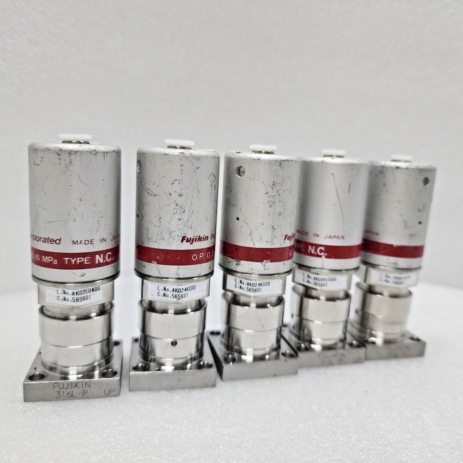 Lot of 5 Fujikin 0.P. 0.5-0.6 MPa Valve , C No. 565601 Type NC, Used,Jp+96942