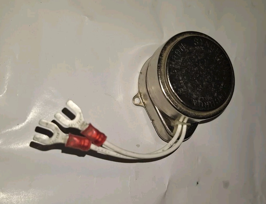 NEW GENUINE SYNCHRON 630 110V 60HZ 4W 5RPM D0118AR MOTOR